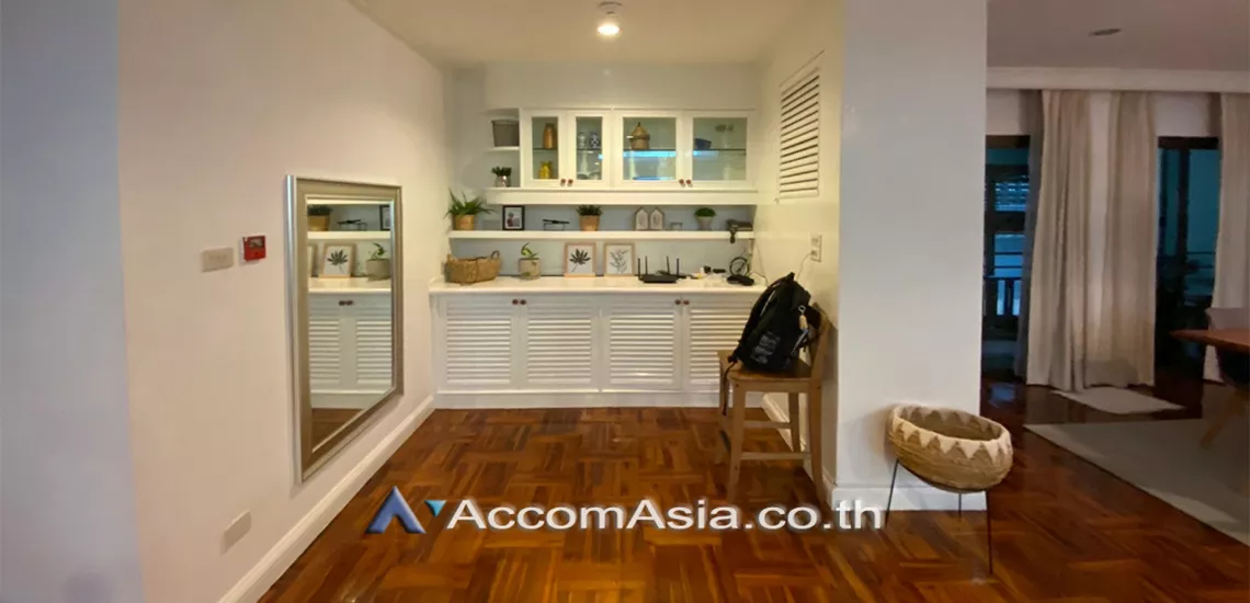 4  4 br House For Rent in Sukhumvit ,Bangkok BTS Phrom Phong at Kid Friendly House Compound AA30775