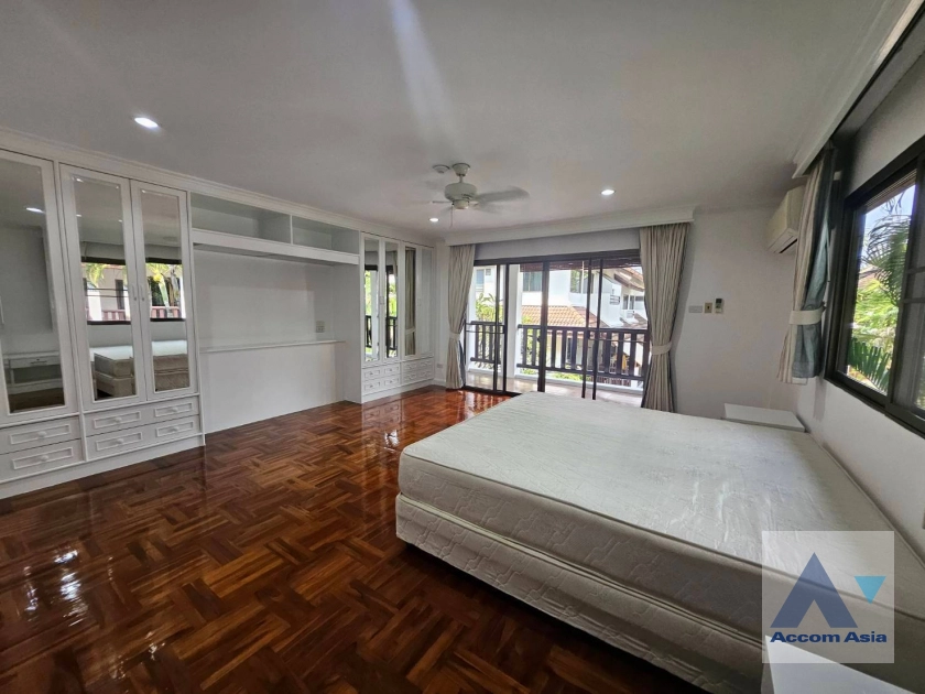 8  4 br House for rent and sale in Sukhumvit ,Bangkok BTS Phrom Phong at Kid Friendly House Compound AA30775