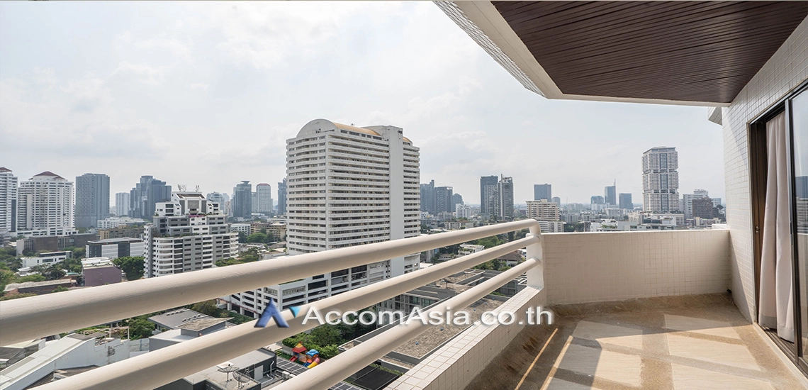 unit 3 Bedrooms  Condominium For Rent in Sukhumvit, Bangkok  near BTS Phrom Phong (AA30795)