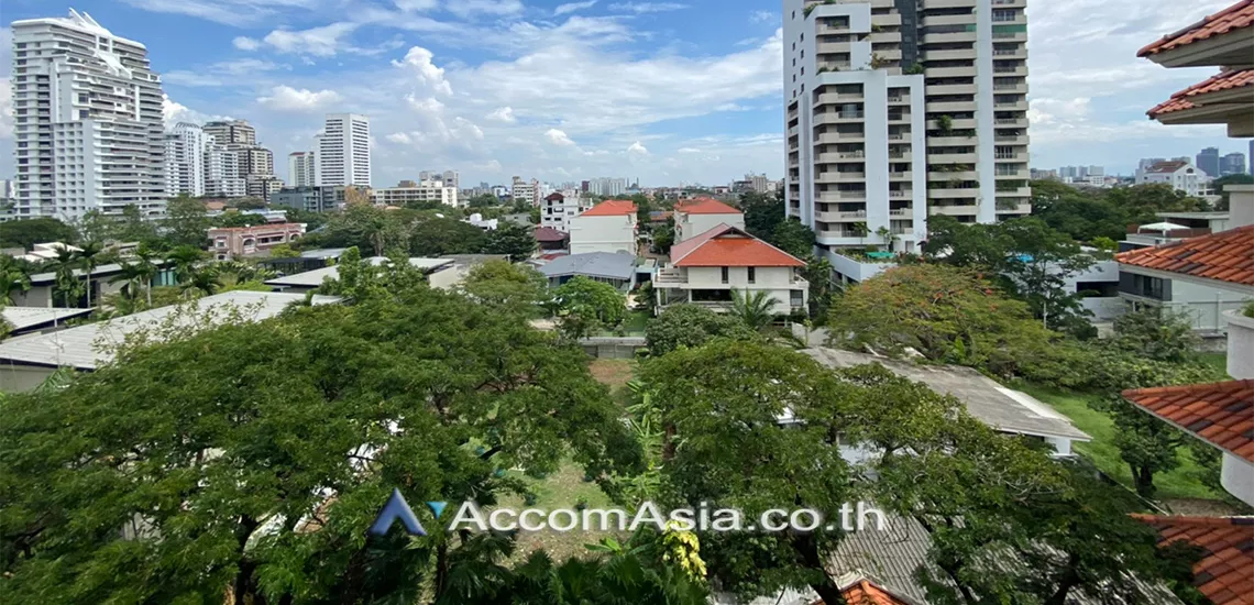 22  3 br Condominium For Rent in Sukhumvit ,Bangkok BTS Ekkamai at Cross Creek AA30808