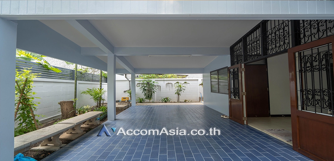17  3 br House For Rent in sukhumvit ,Bangkok BTS Phra khanong AA30826