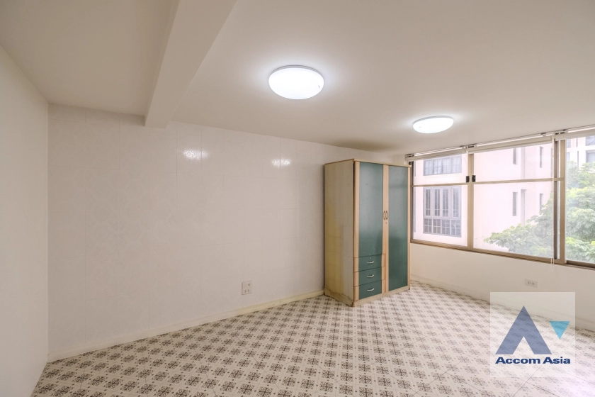 36  5 br Townhouse for rent and sale in Sukhumvit ,Bangkok BTS Ekkamai AA30827