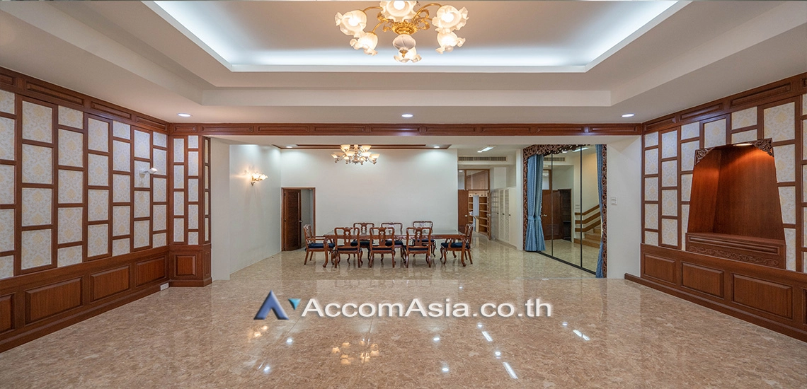 Home Office townhouse for sale in Sukhumvit, Bangkok Code AA30827