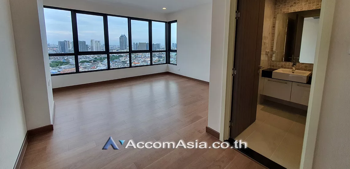 21  4 br Condominium For Rent in Charoennakorn ,Bangkok BTS Krung Thon Buri at Supalai Premier Charoen Nakhon AA30828