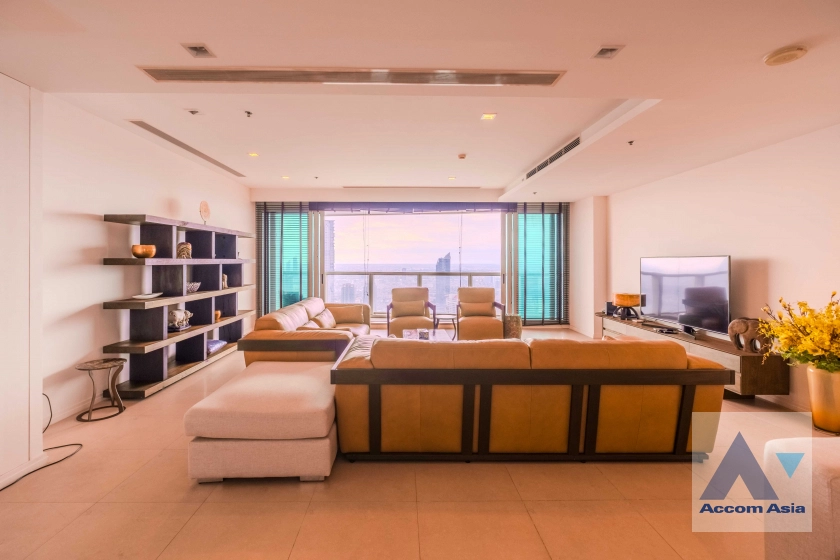 4  3 br Condominium For Sale in Charoen Nakhon ,Bangkok BTS Krung Thon Buri at The River Condominium AA30829