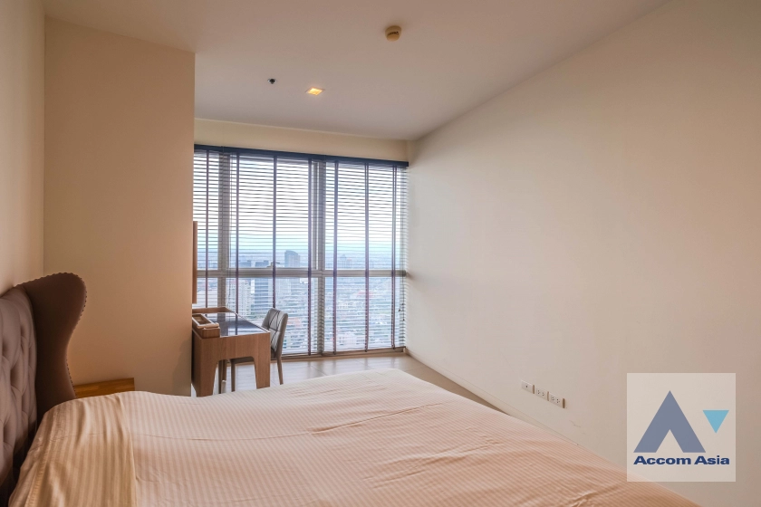 22  3 br Condominium For Sale in Charoen Nakhon ,Bangkok BTS Krung Thon Buri at The River Condominium AA30829