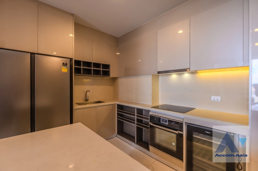 unit 3 Bedrooms  Condominium For Rent in Sukhumvit, Bangkok  near BTS Thong Lo (AA30843)