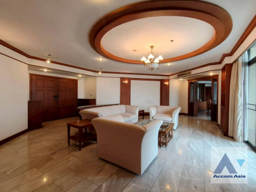 unitPet friendly | Spacious condo with pool view and natural light (24536)