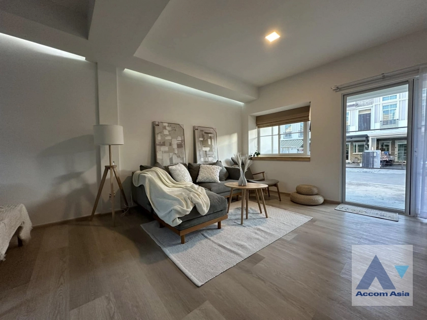 4  3 br Townhouse For Rent in Pattanakarn ,Bangkok BTS Udomsuk at Indy Bangna – Ramkhamhaeng 2 AA30847