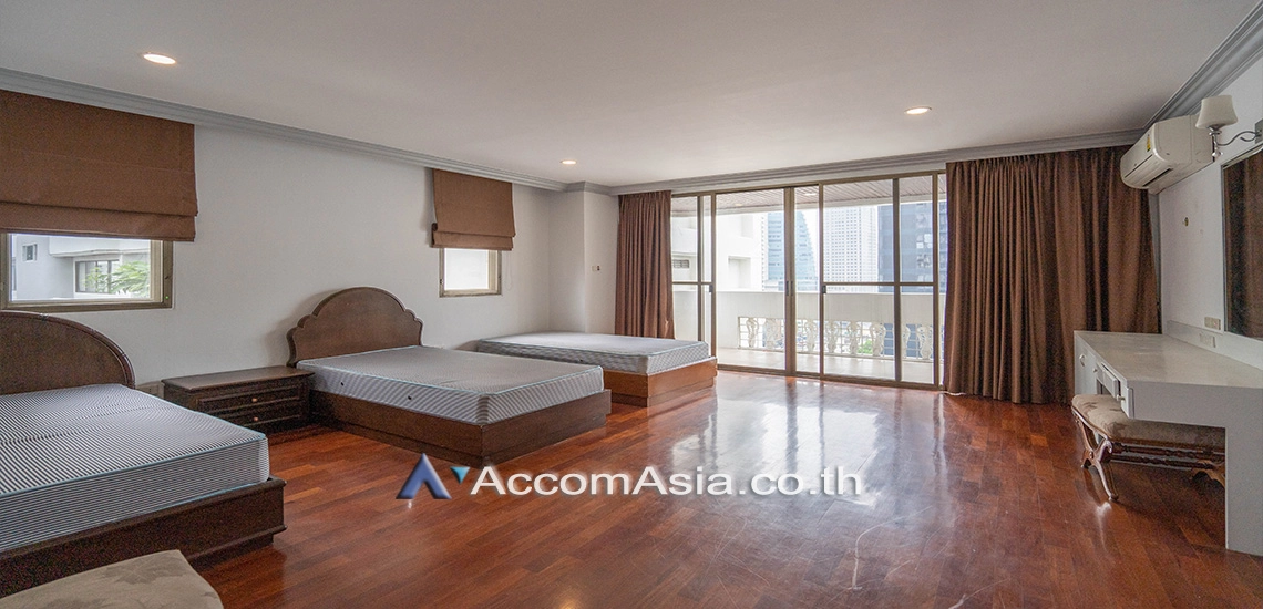 10  3 br Apartment For Rent in Sukhumvit ,Bangkok BTS Asok - MRT Sukhumvit at Family-Friendly 360 SQ.M. Residence Near Terminal 21 AA30859