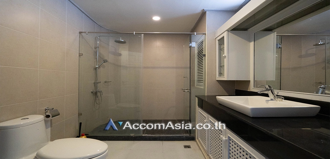 7  3 br Apartment For Rent in Sukhumvit ,Bangkok BTS Asok - MRT Sukhumvit at Family-Friendly 360 SQ.M. Residence Near Terminal 21 AA30859