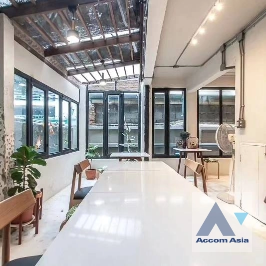 unitHome Office | Spacious Detached Home with Lofty Ceilings in Sathorn (AA30861)
