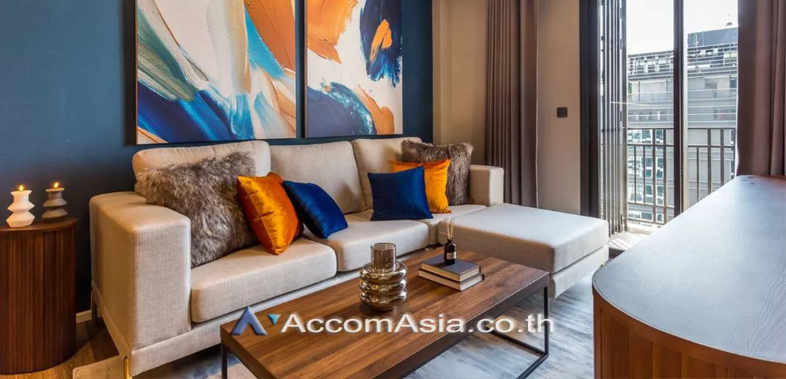 Pet friendly |  1 Bedroom  Condominium For Rent in Ploenchit, Bangkok  near BTS Ploenchit (AA30862)