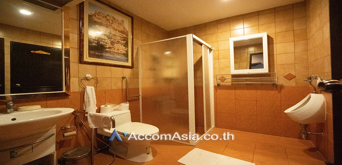 15  3 br Condominium for rent and sale in Sukhumvit ,Bangkok BTS Ekkamai at Oriental Tower AA30866