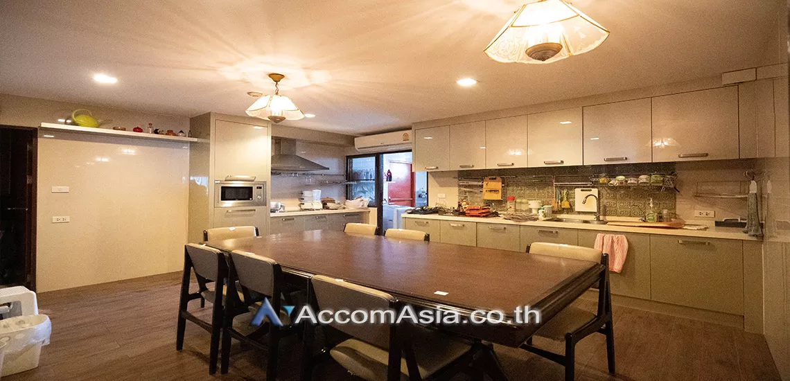 7  3 br Condominium for rent and sale in Sukhumvit ,Bangkok BTS Ekkamai at Oriental Tower AA30866