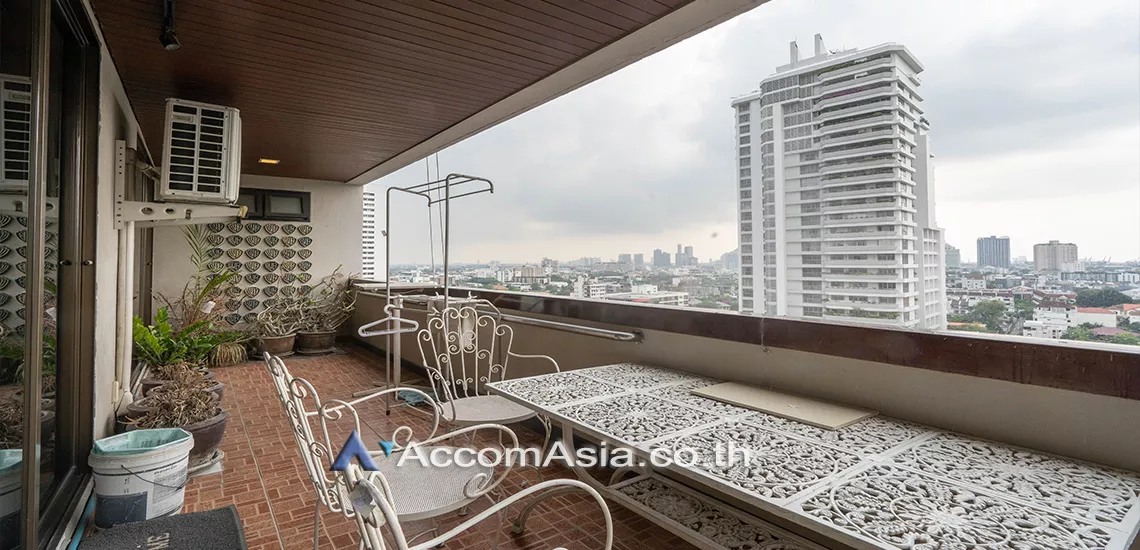 9  3 br Condominium for rent and sale in Sukhumvit ,Bangkok BTS Ekkamai at Oriental Tower AA30866
