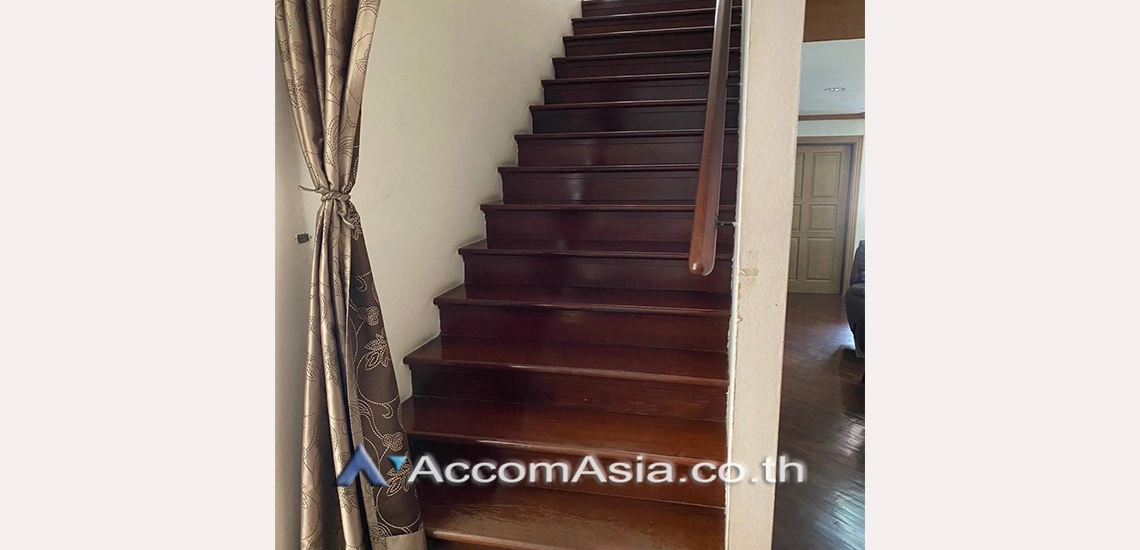 10  4 br Townhouse for rent and sale in Sukhumvit ,Bangkok BTS Thong Lo AA30874