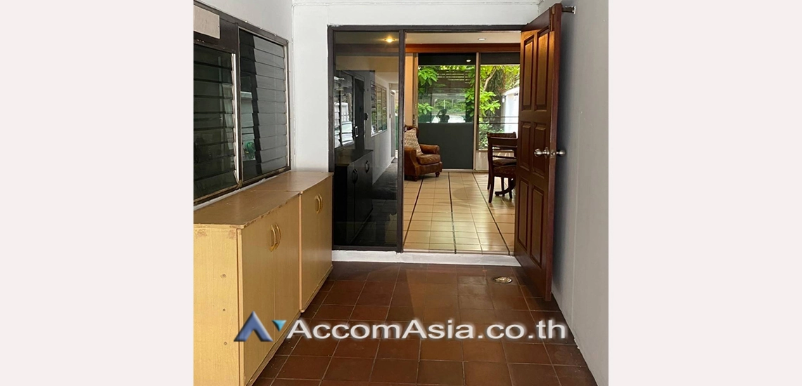 7  4 br Townhouse for rent and sale in Sukhumvit ,Bangkok BTS Thong Lo AA30874
