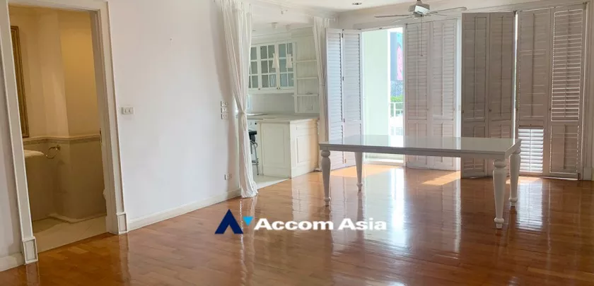   Apartment  3 Bedroom for Rent MRT Lumphini in Sathorn Bangkok