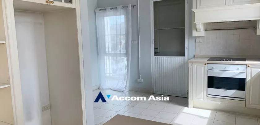 6  3 br Apartment For Rent in Sathorn ,Bangkok MRT Lumphini at Amazing residential AA30883