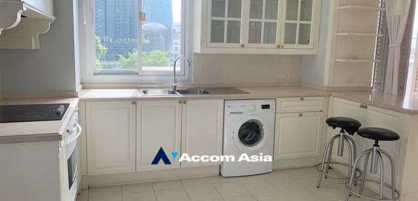  3 Bedrooms  Apartment For Rent in Sathorn, Bangkok  near MRT Lumphini (AA30883)