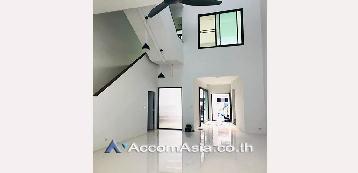 unitHome Office |  5 Bedrooms  Townhouse For Rent in Sukhumvit, Bangkok  near BTS Phra khanong (AA30895)