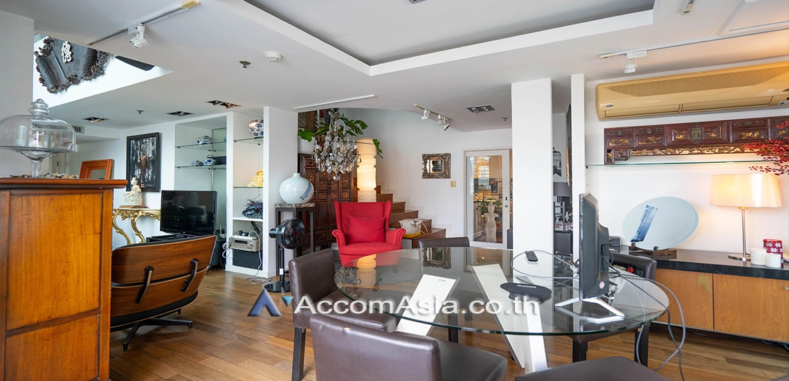 5  3 br Condominium for rent and sale in Ploenchit ,Bangkok BTS Chitlom at Baan Na Varang AA30897