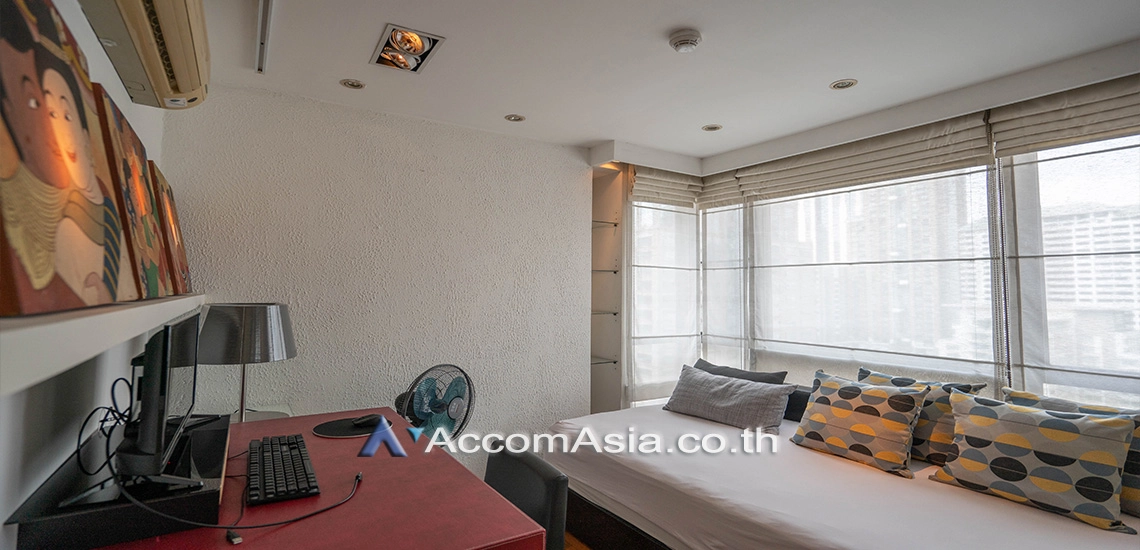 15  3 br Condominium For Rent in Ploenchit ,Bangkok BTS Chitlom at Baan Na Varang AA30897