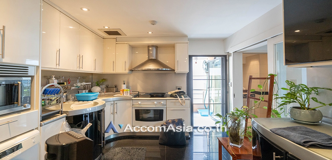 18  3 br Condominium for rent and sale in Ploenchit ,Bangkok BTS Chitlom at Baan Na Varang AA30897