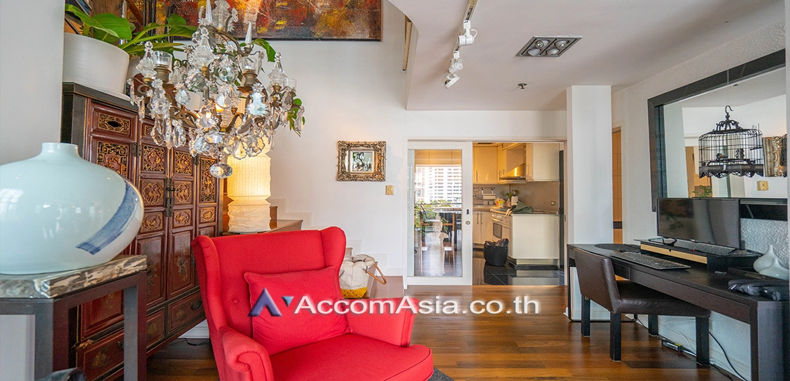 7  3 br Condominium For Rent in Ploenchit ,Bangkok BTS Chitlom at Baan Na Varang AA30897