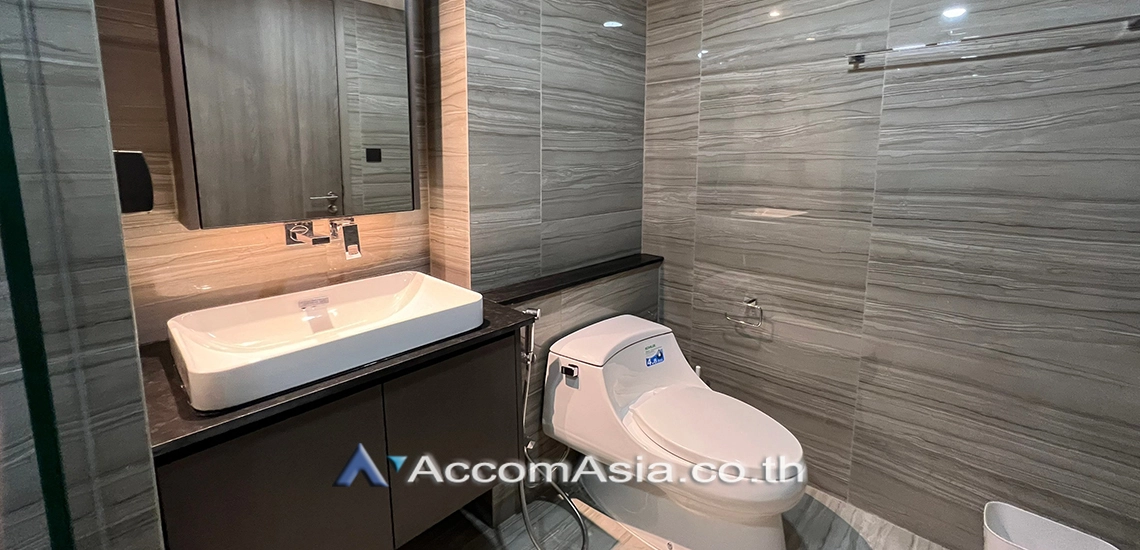 22  3 br Condominium For Rent in Ploenchit ,Bangkok BTS Ratchadamri - MRT Silom at Klass Sarasin-Rajdamri AA30901
