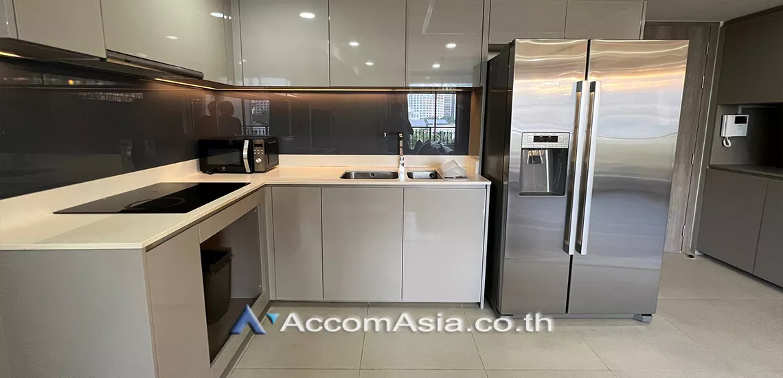 6  3 br Condominium For Rent in Ploenchit ,Bangkok BTS Ratchadamri - MRT Silom at KLASS Sarasin Rajdamri AA30901