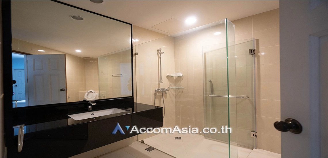 13  3 br Condominium For Rent in Sukhumvit ,Bangkok BTS Phrom Phong at Ruamsuk Condominium AA30910