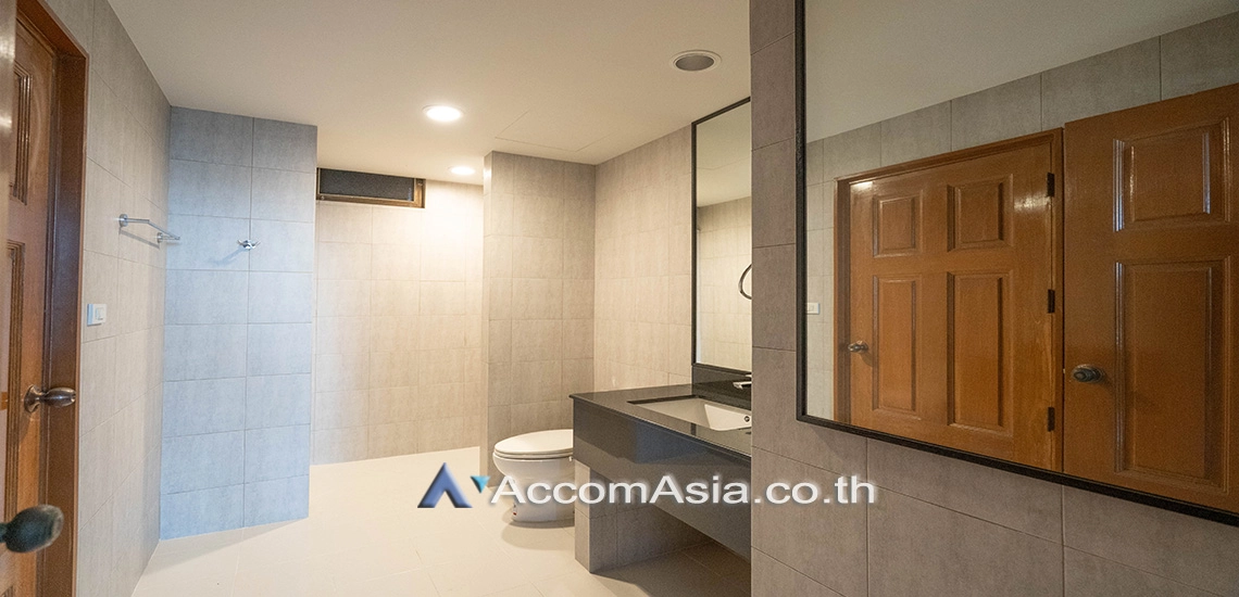 14  3 br Condominium For Rent in Sukhumvit ,Bangkok BTS Phrom Phong at Ruamsuk Condominium AA30910