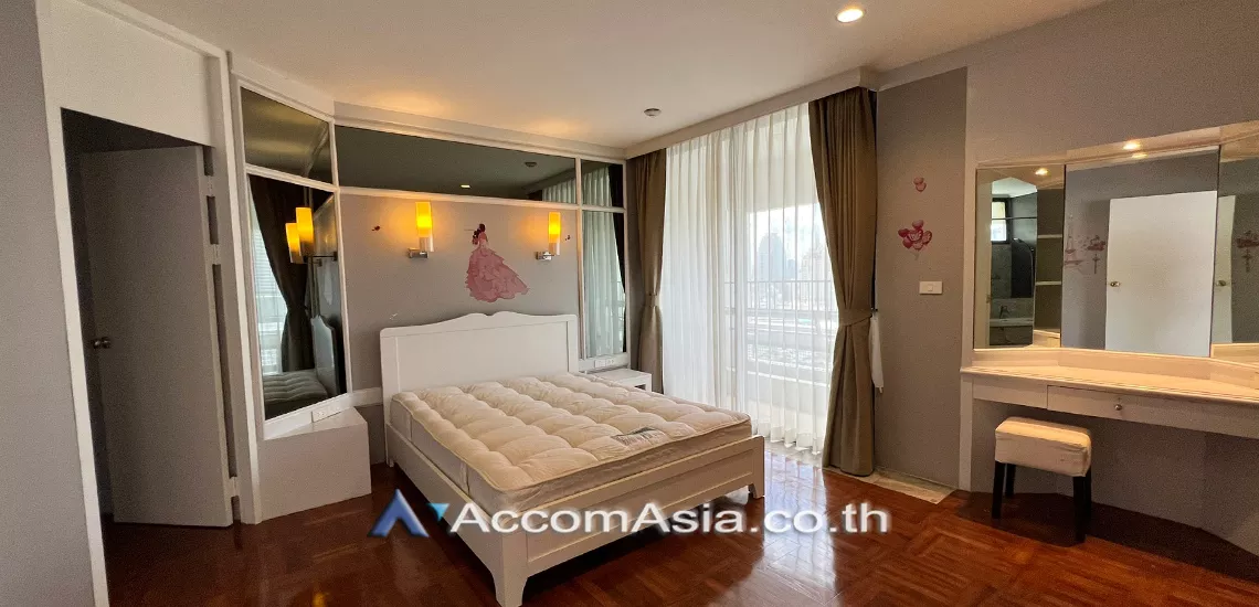 14  5 br Apartment For Rent in Silom ,Bangkok BTS Chong Nonsi at Simply Life AA30914