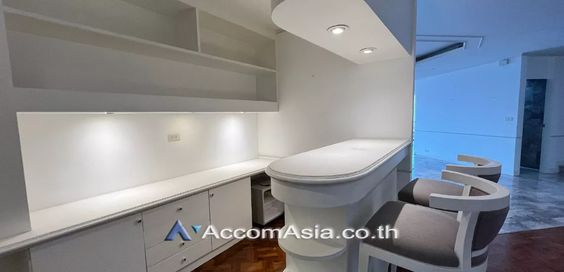 8  5 br Apartment For Rent in Silom ,Bangkok BTS Chong Nonsi at Simply Life AA30914