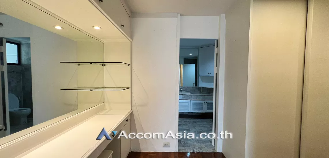 25  5 br Apartment For Rent in Silom ,Bangkok BTS Chong Nonsi at Simply Life AA30914