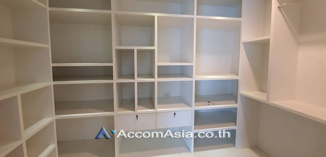 17  4 br Condominium for rent and sale in Rama 3 ,Bangkok BTS Saphan Taksin at Chatrium Riverside AA30915