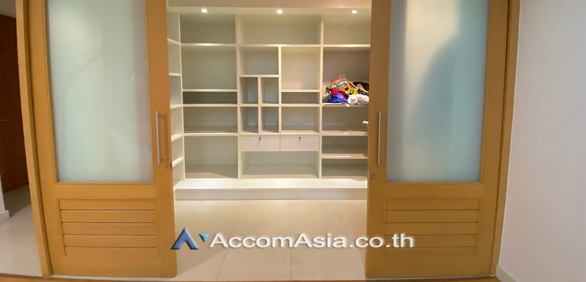 15  4 br Condominium for rent and sale in Rama 3 ,Bangkok BTS Saphan Taksin at Chatrium Riverside AA30915