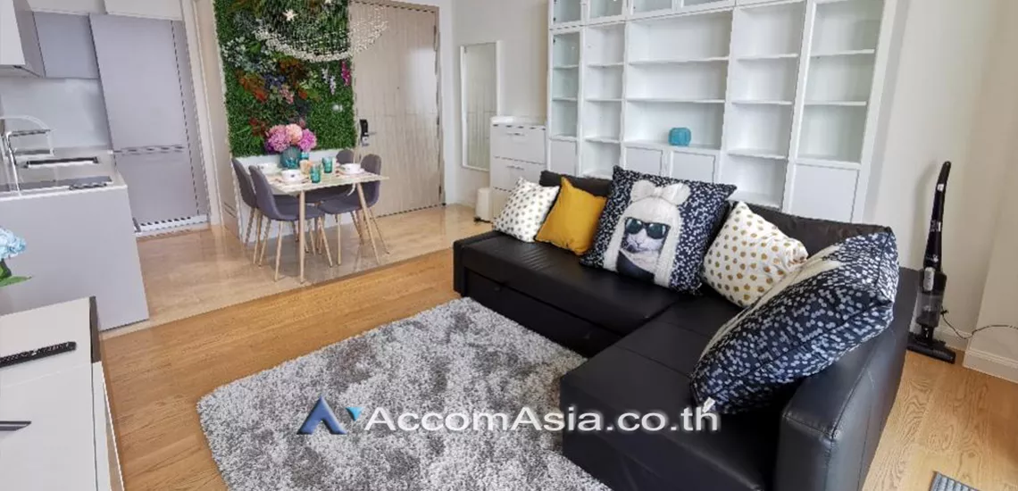  1 Bedroom  Condominium For Rent & Sale in Charoennakorn, Bangkok  near BTS Krung Thon Buri (AA30918)