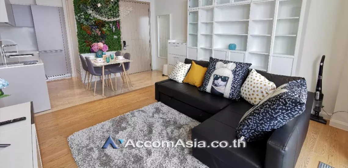 unit 1 Bedroom  Condominium For Rent & Sale in Charoen Nakhon, Bangkok  near BTS Krung Thon Buri (AA30918)