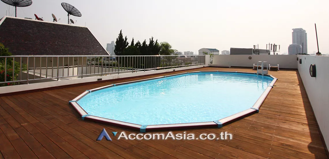unit 3 Bedrooms  Condominium For Rent in Sathorn, Bangkok  near BTS Chong Nonsi - MRT Lumphini (AA30930)