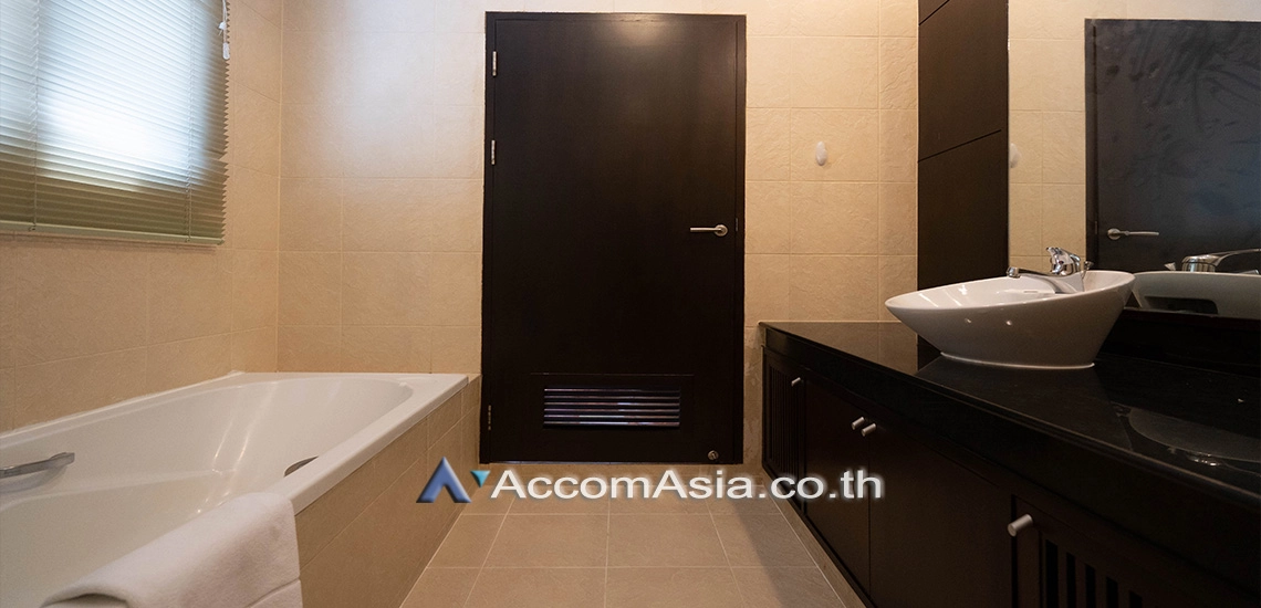 7  2 br Apartment For Rent in Sukhumvit ,Bangkok BTS Asok - MRT Sukhumvit at Elegant place for a Pet Friendly AA30946