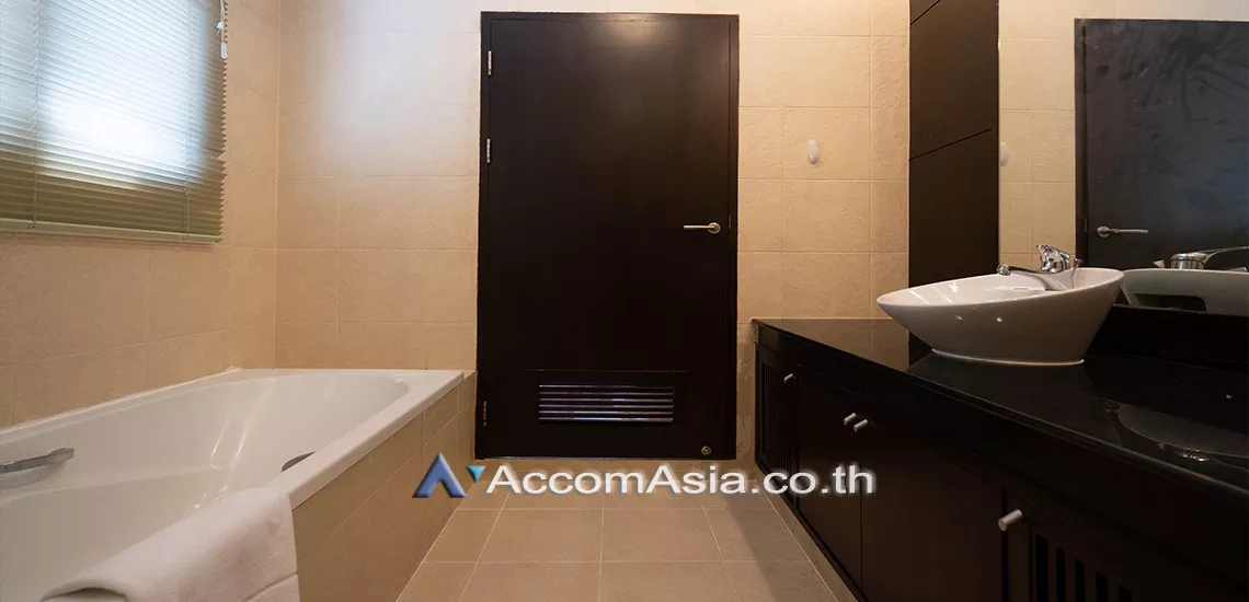 7  2 br Apartment For Rent in Sukhumvit ,Bangkok BTS Asok - MRT Sukhumvit at Elegant place for a Pet Friendly AA30946