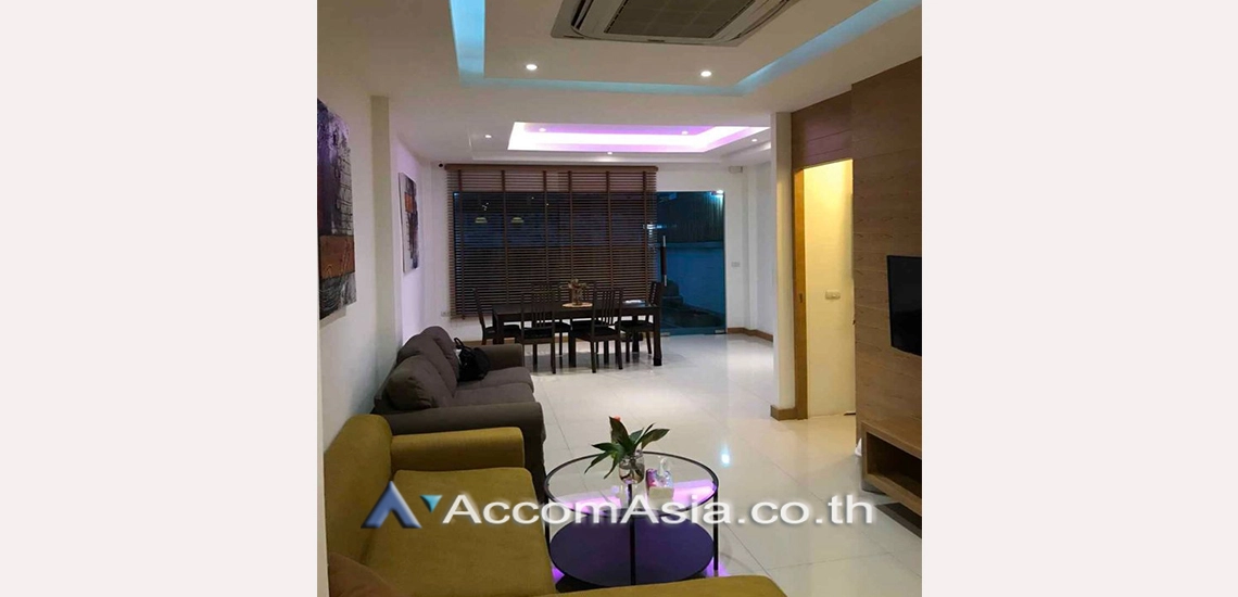  2  6 br Townhouse for rent and sale in Sukhumvit ,Bangkok BTS Nana AA30956