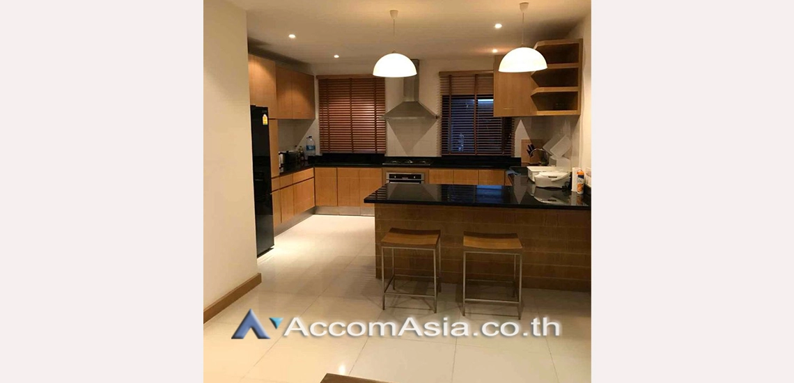  1  6 br Townhouse for rent and sale in Sukhumvit ,Bangkok BTS Nana AA30956