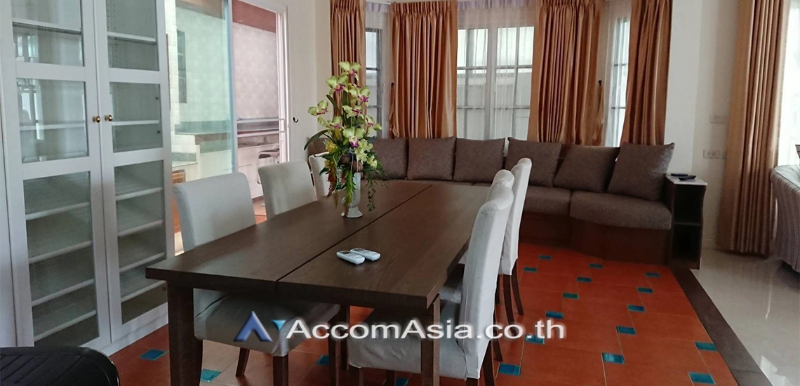 unit 3 Bedrooms  House For Rent in Bang Na, Bangkok  near BTS Bearing (AA30959)