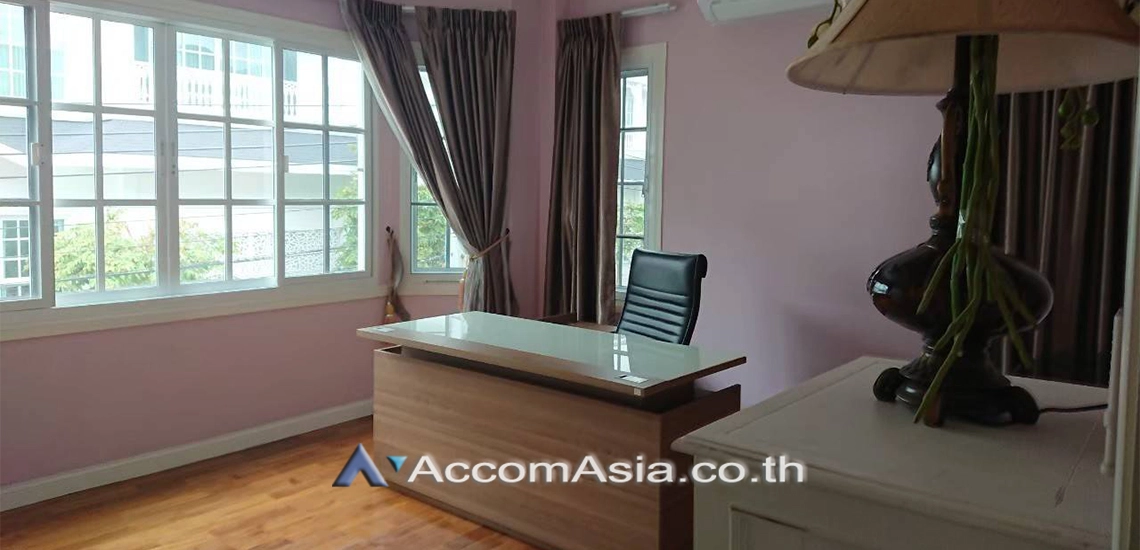 8  3 br House For Rent in Bangna ,Bangkok BTS Bearing at Fantasia Villa AA30959