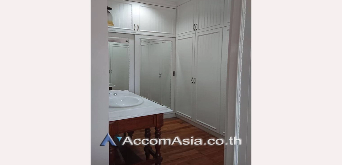 12  3 br House For Rent in Bangna ,Bangkok BTS Bearing at Fantasia Villa AA30959