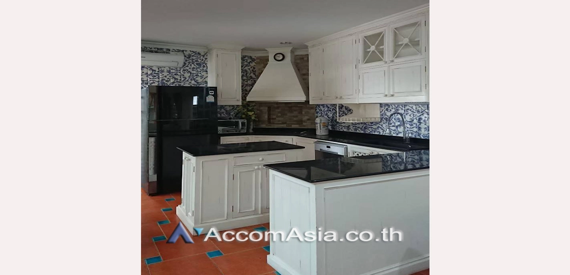 4  3 br House For Rent in Bang Na ,Bangkok BTS Bearing at Fantasia Villa 3  AA30959